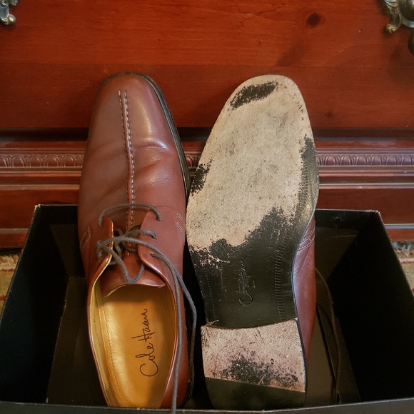 Men's Cole Haan shoes - Picture 2 of 4